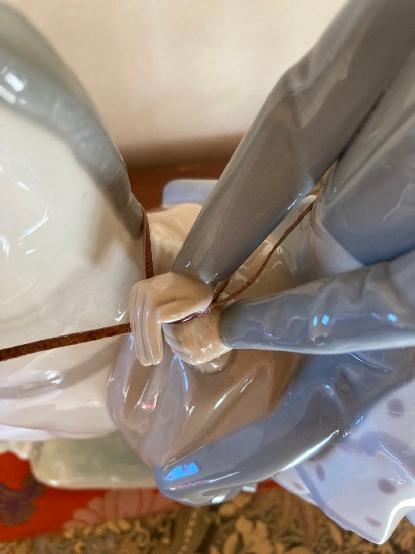 リアドロ　白馬に乗った男女