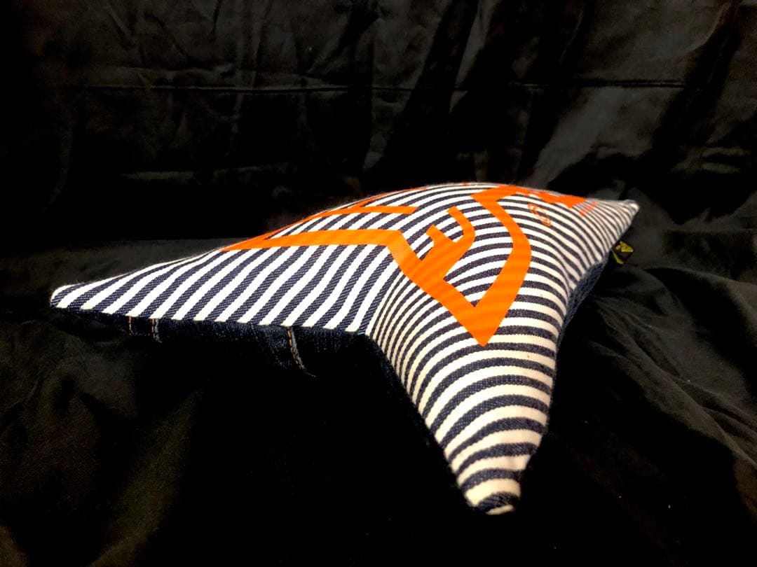 【激レア！20471120 ヒョーマRecycled クッション！新品未使用♪】