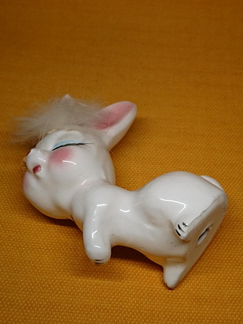 ねこ　うさぎ　人形　陶器　置物　インテリア　工芸品　美術品　A2527