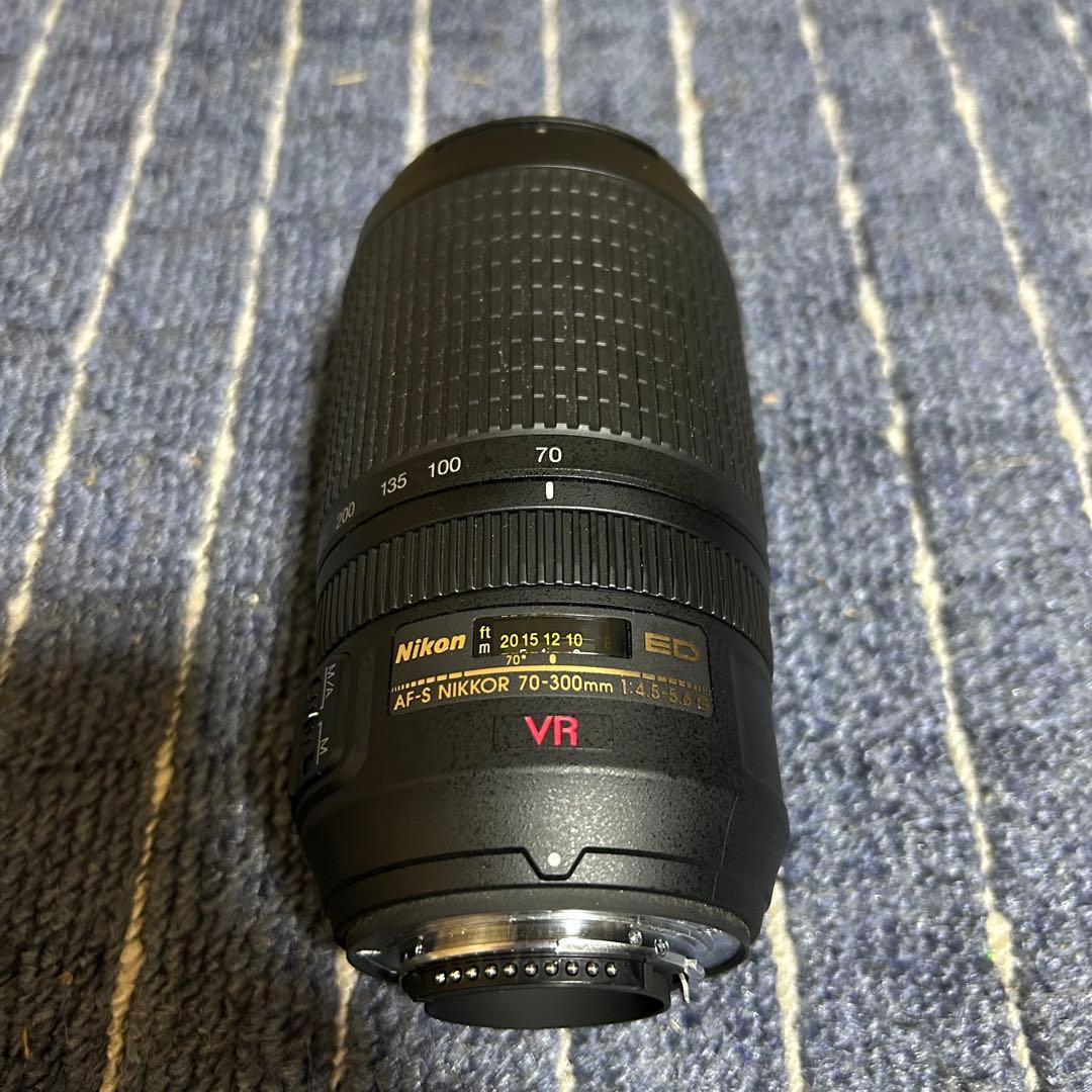 Nikon AF-S NIKKOR 70-300mm VR レンズ