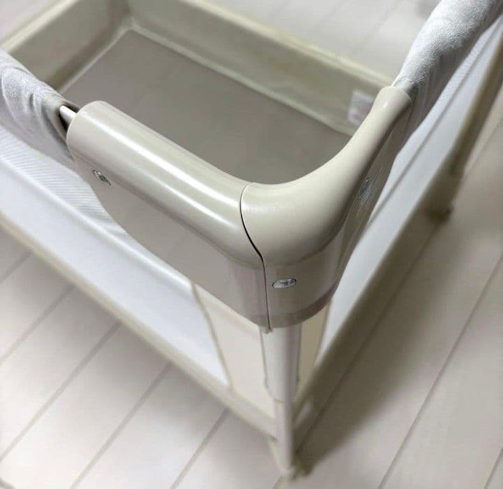 ココネルエアーABプラス ベビーベッド ホワイトベージュ