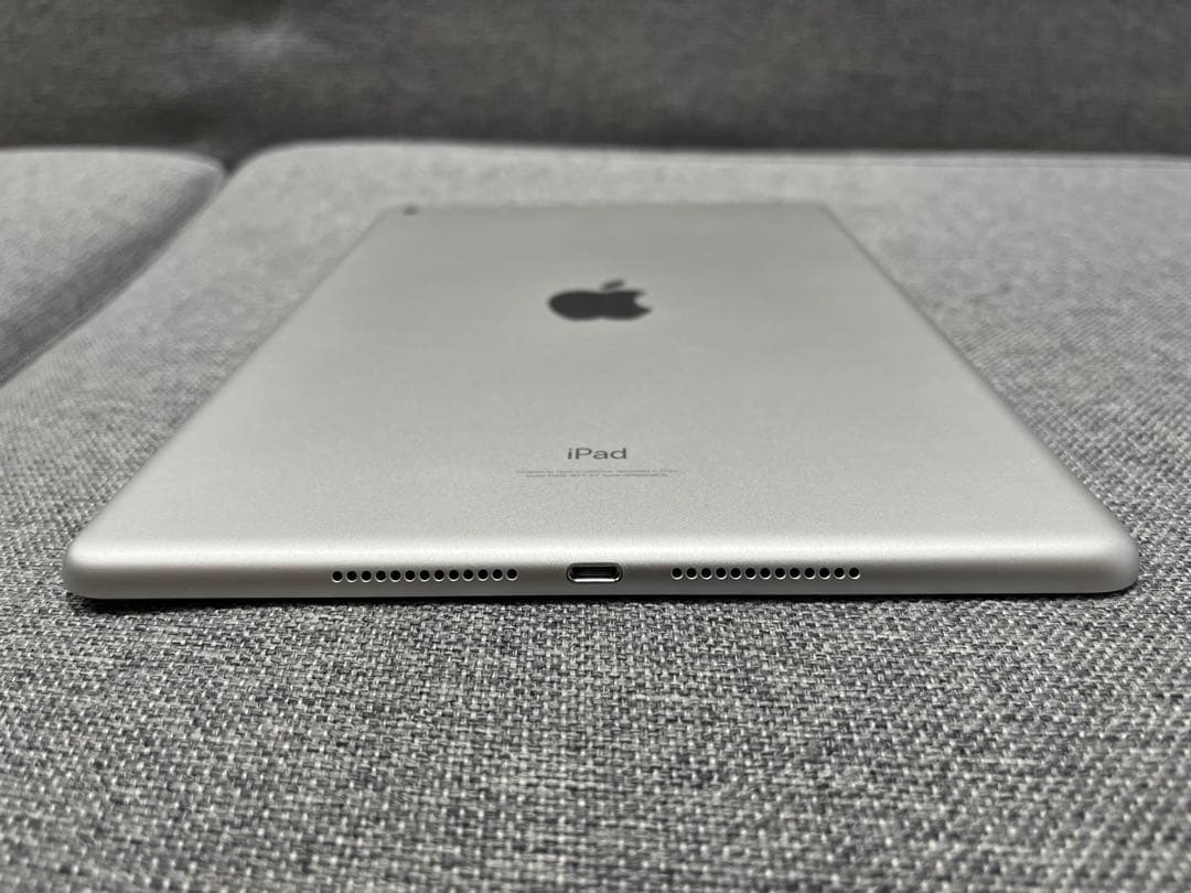 Apple iPad 第9世代 Wi‑Fiモデル 64GB シルバー本体
