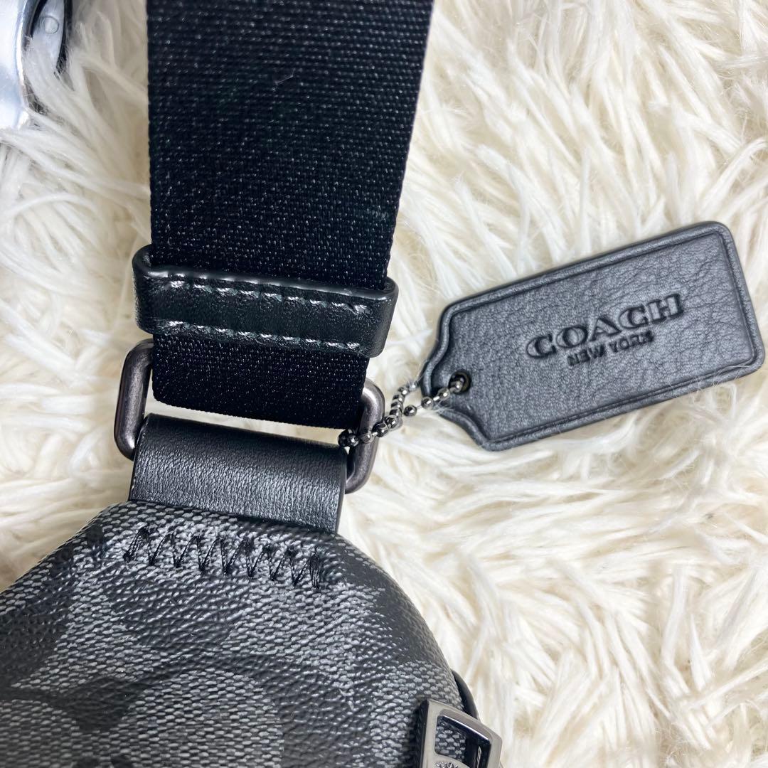 【未使用】COACH＊ボディバッグ シグネチャー チャコール PVC
