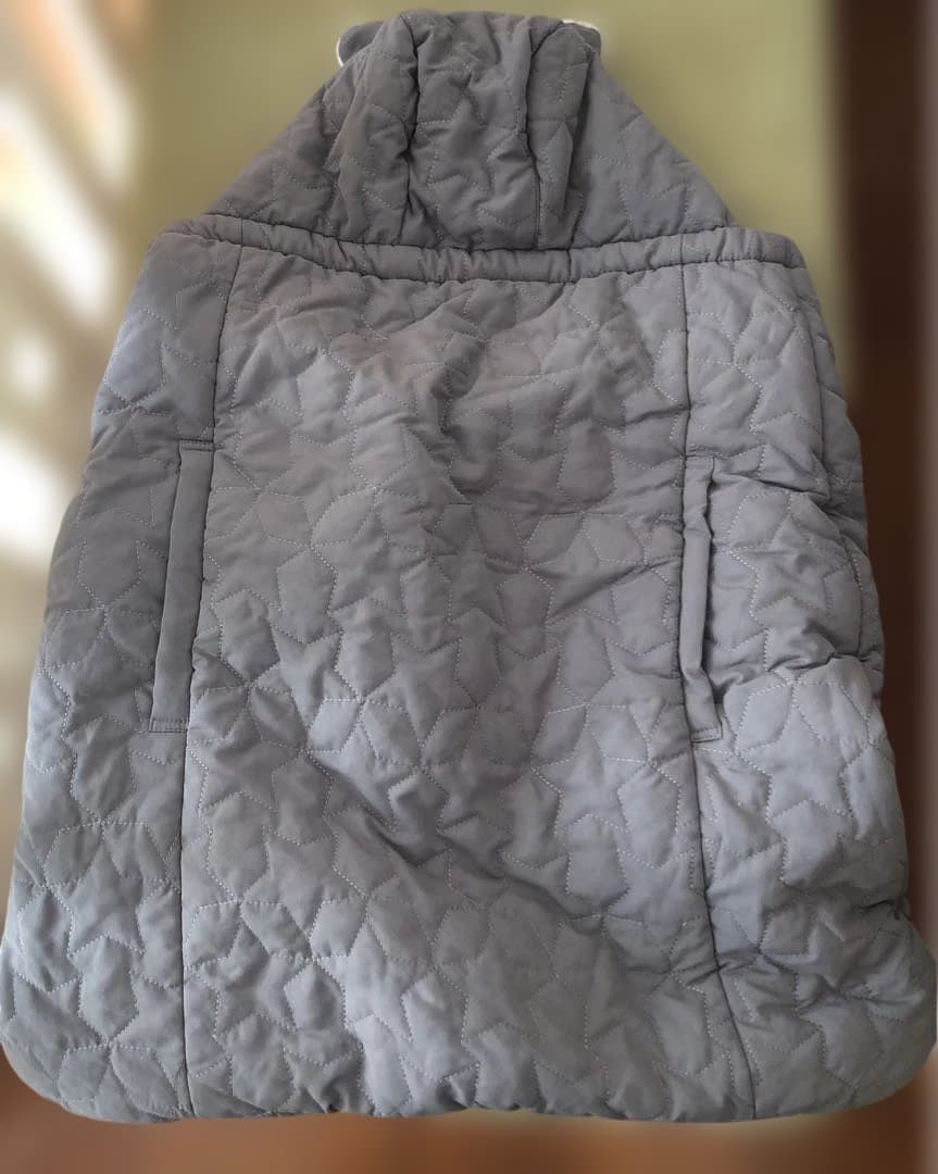 ergobaby 抱っこ紐 オムニブリーズ　グレー　ヨダレカバー　ケープ　セット