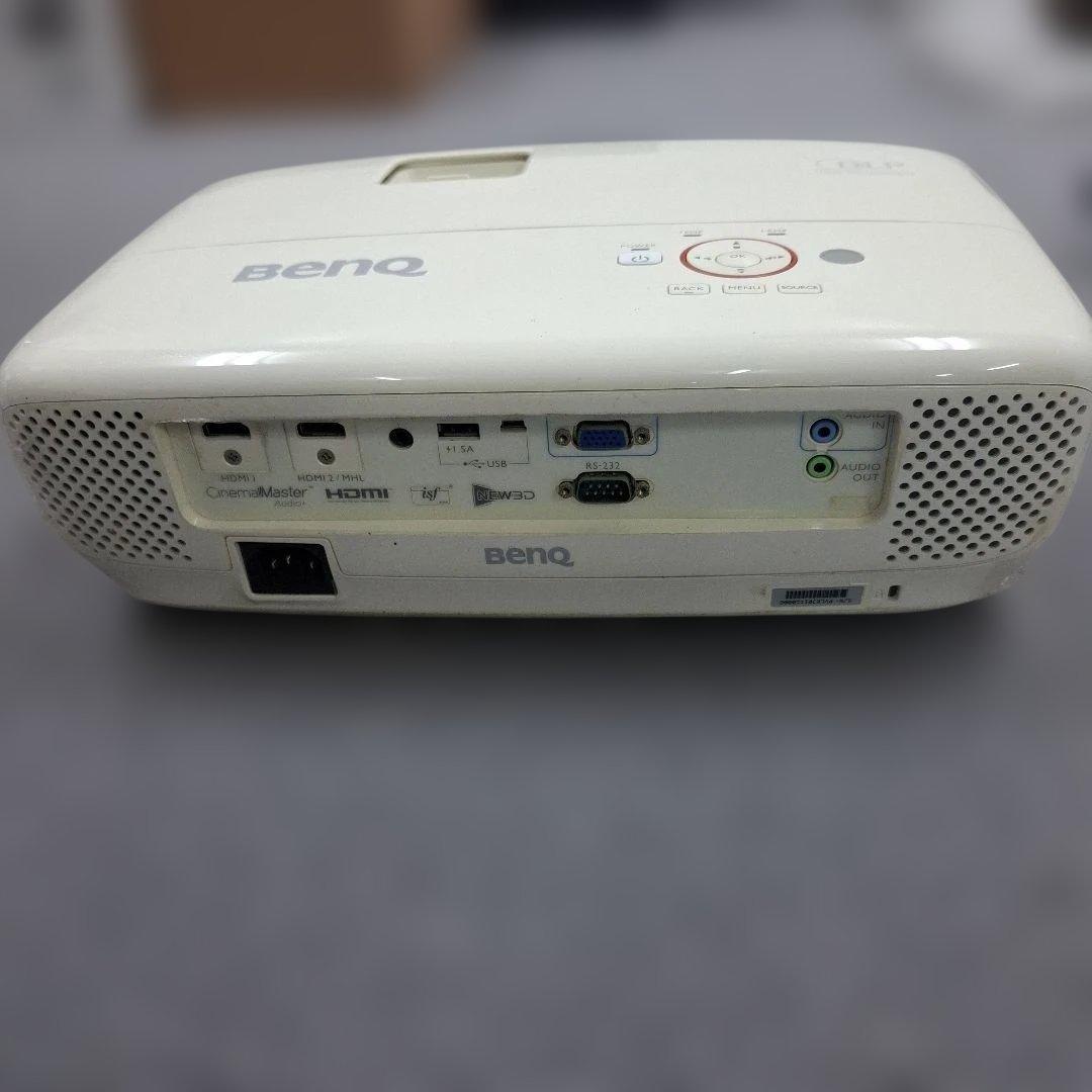 短終点タイプ BenQ プロジェクター本体 DLP技術