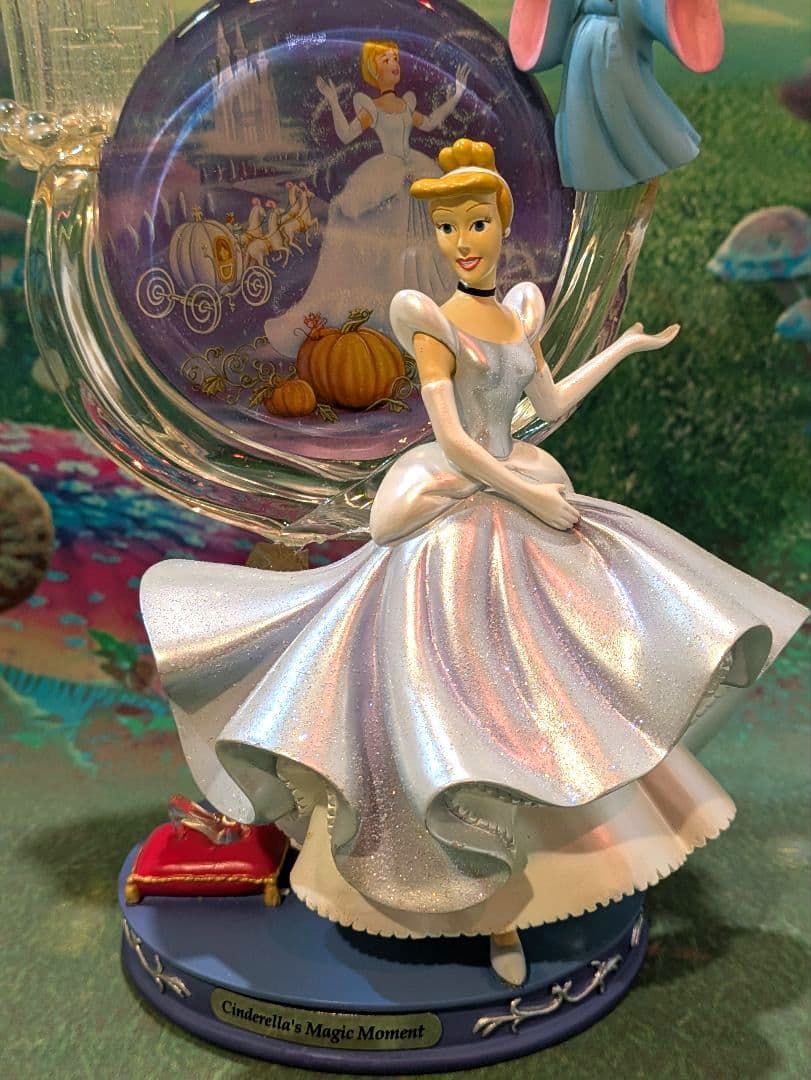 ディズニー スワーリング プリンセス　シンデレラズ・マジック・モーメント　レア