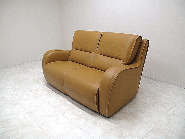 【展示品】カリモク　ドマーニ「エクセルライフ」最高峰総革2人掛けソファ