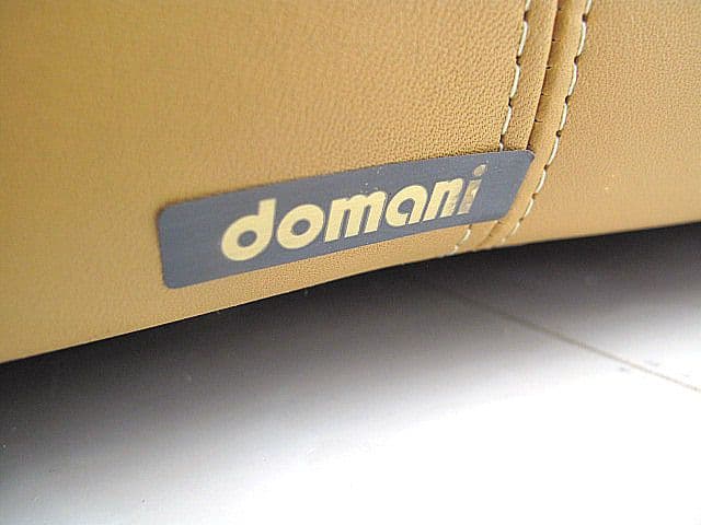 【展示品】カリモク　ドマーニ「エクセルライフ」最高峰総革2人掛けソファ