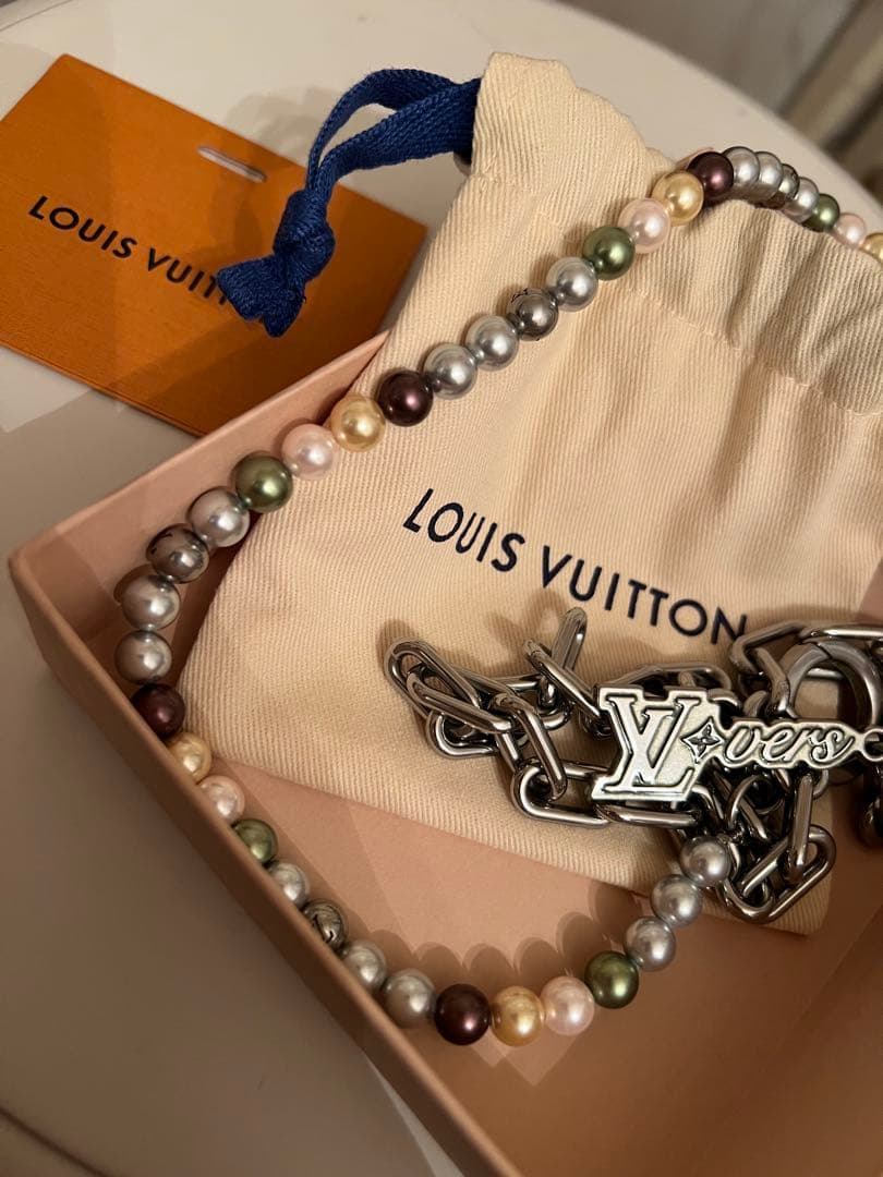 LOUIS VUITTON パールチェーン