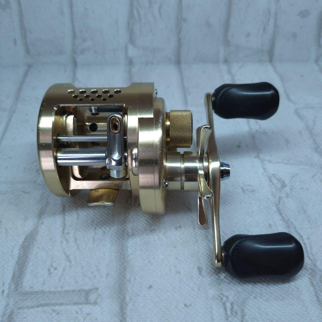 シマノ　カルカッタコンクエスト201 00カルカッタコンクエスト