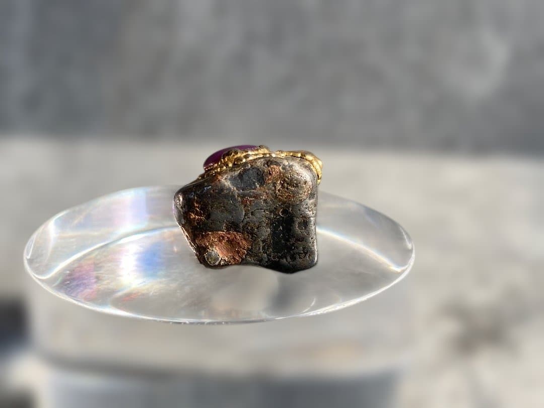 隕石ペンダント スギライト付き①