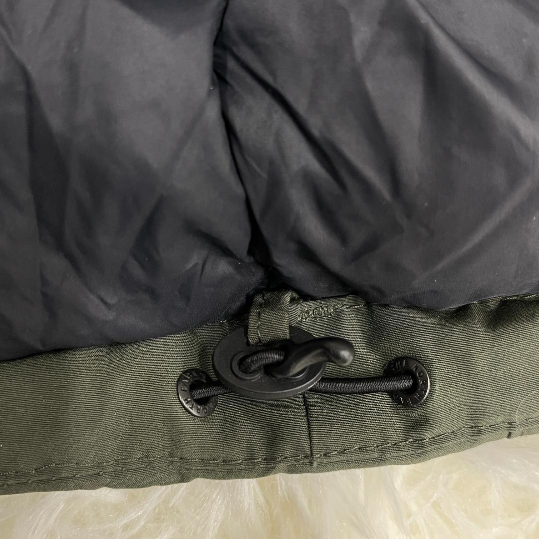 《美品》ザノースフェイス ダウンジャケット カーキ メンズ 95 (M)