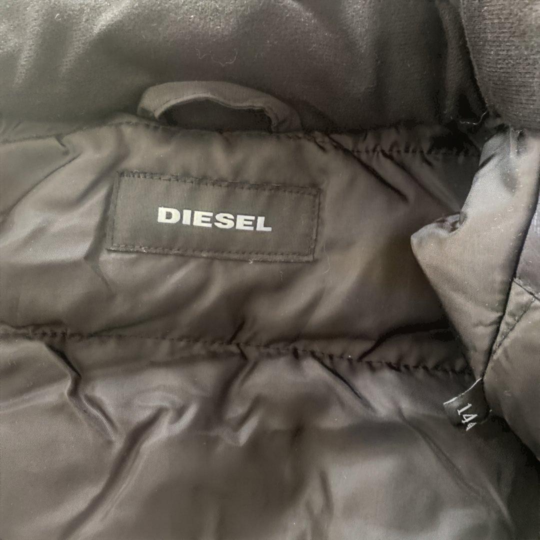 未使用品　DIESEL スノーボードウェア　14Y ダウンジャケット　ブルゾン