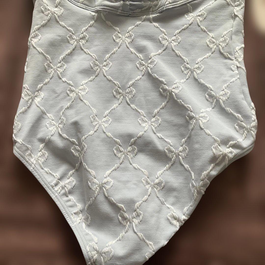 mezzo piano【バレエ】リボンジャガード柄　レオタード 140サイズ