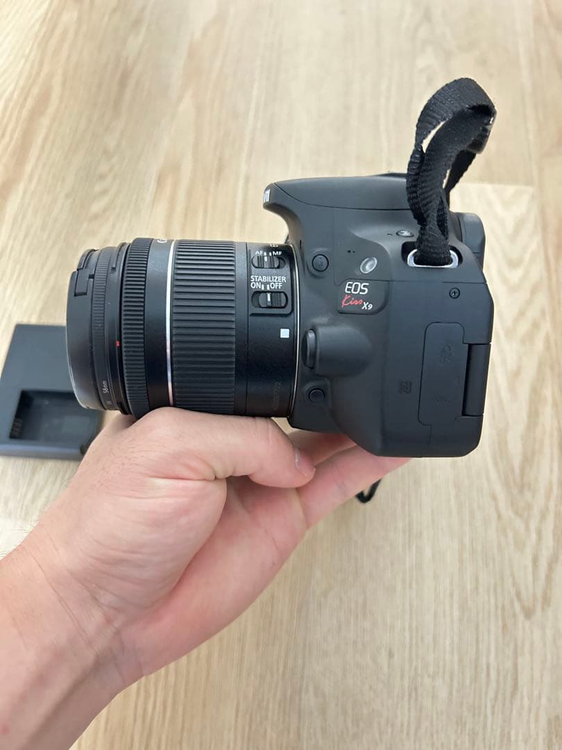 Canon EOS kiss X9 デジタル一眼レフカメラ