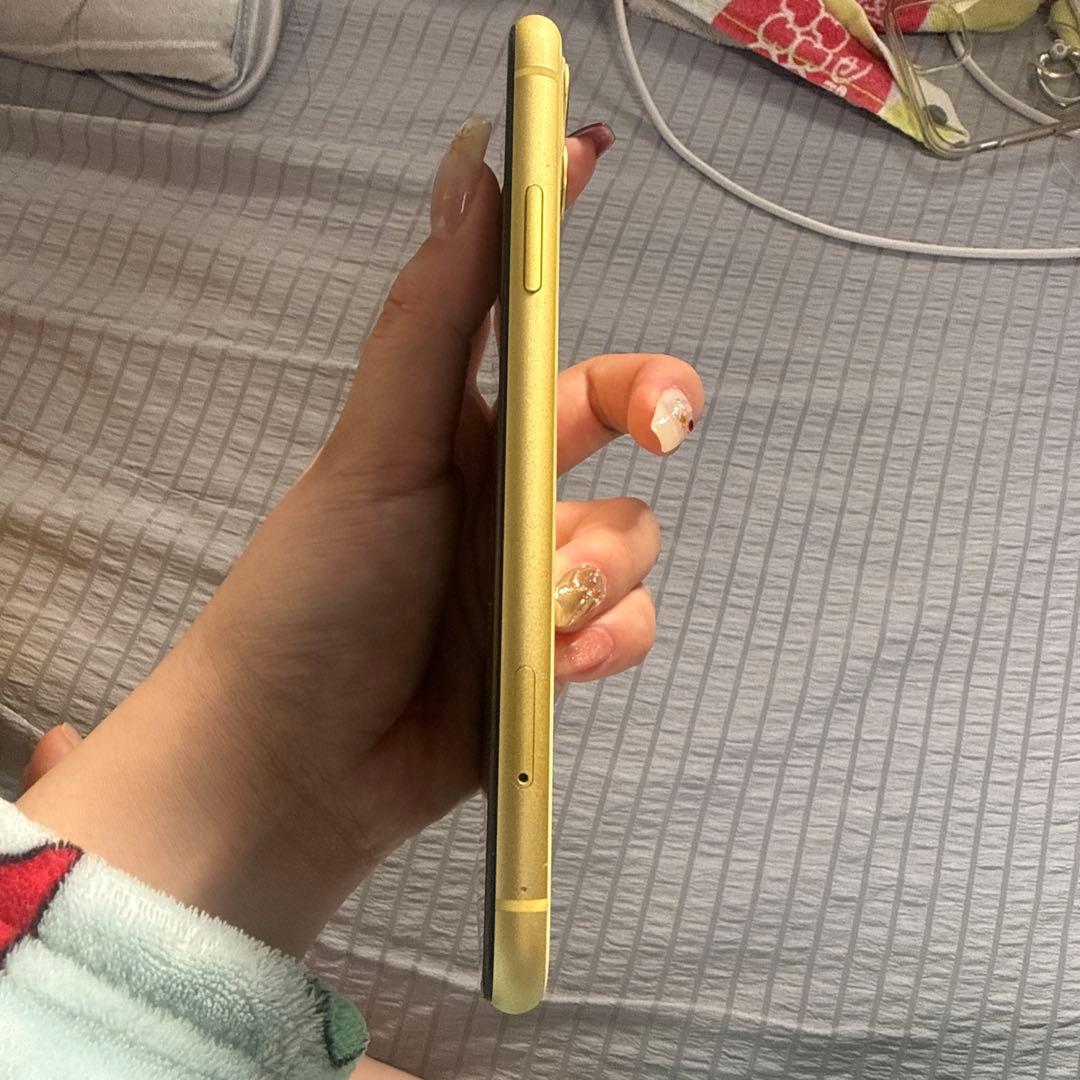 Apple iPhone 11 イエロー 128GB ジャンクSIMフリー
