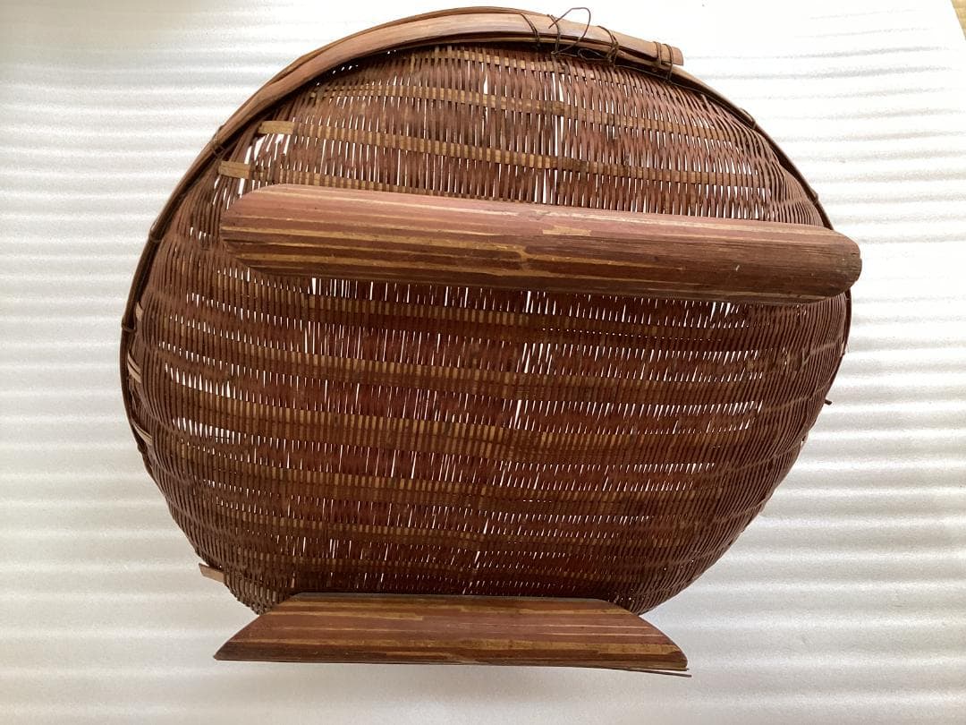 竹籠　蓋付き　飯籠　椀籠　古民芸　竹細工　かご　N374