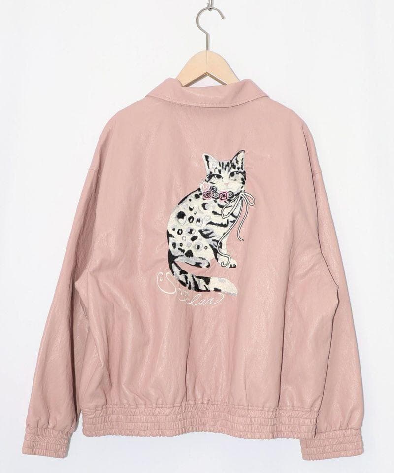 ScoLar 153771：ネコ刺繍フェイクレザー×裏地ブルゾン
