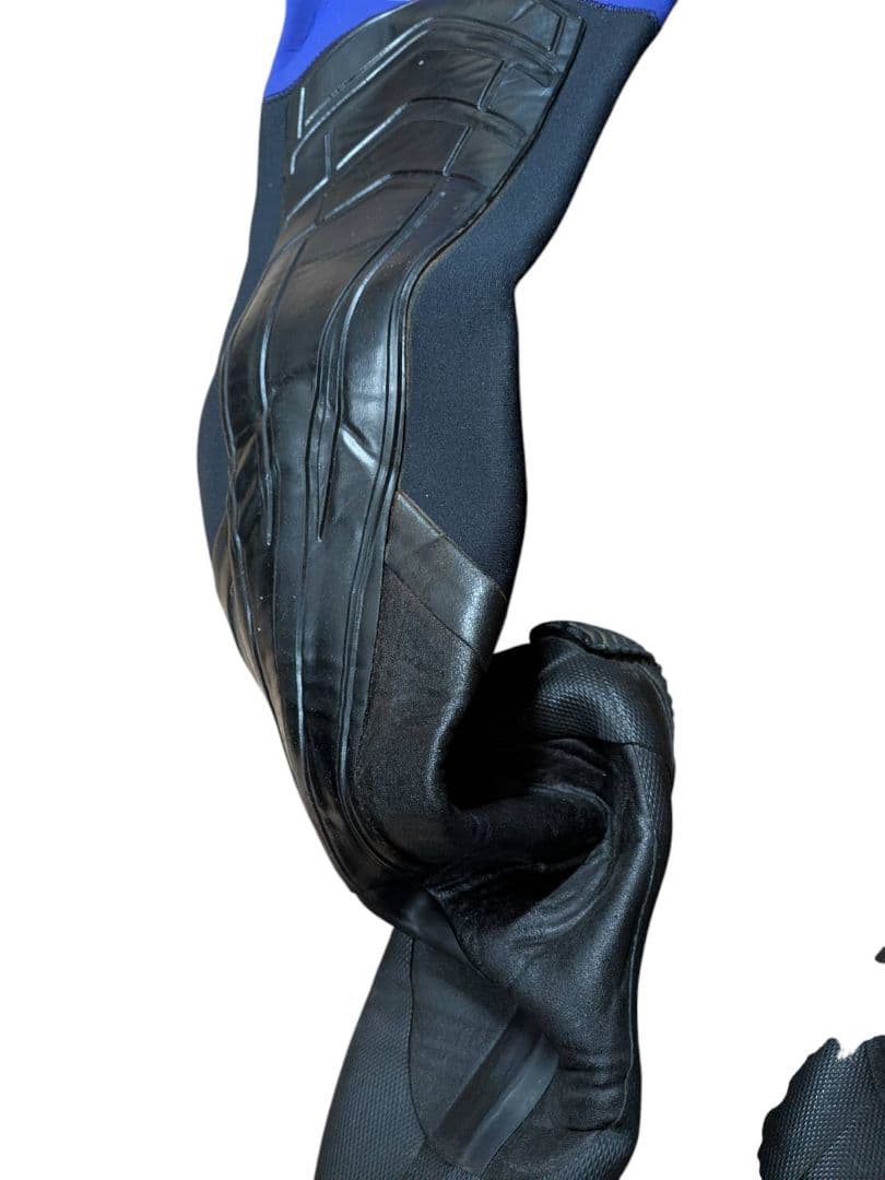 ダイビングスーツ