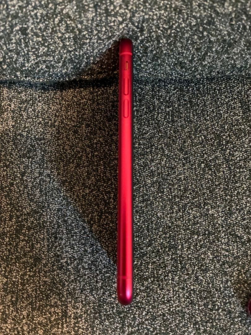 美品　iPhone11 アイフォン11 64GB 赤 SIMフリー