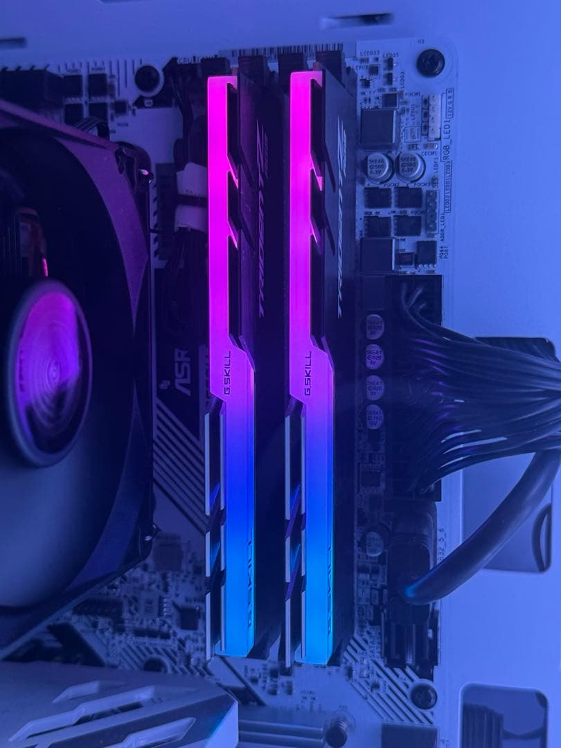 G.Skill Trident Z RGB 8GB×2枚