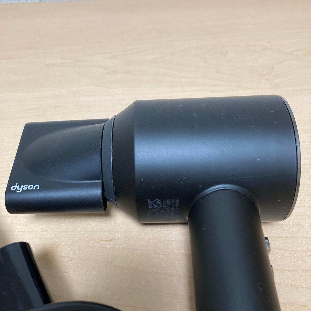 ダイソン　ヘアドライヤー　HD08