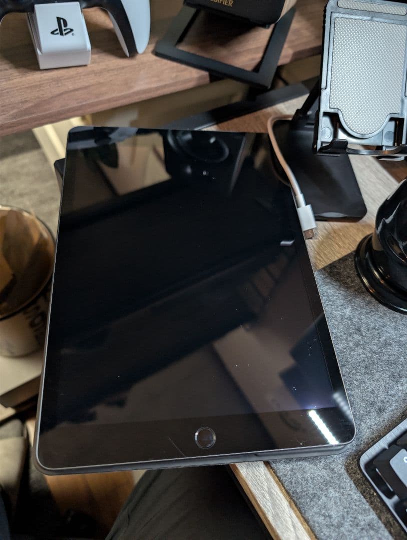 Apple iPad 10.2インチ スペースグレー　SIMフリー