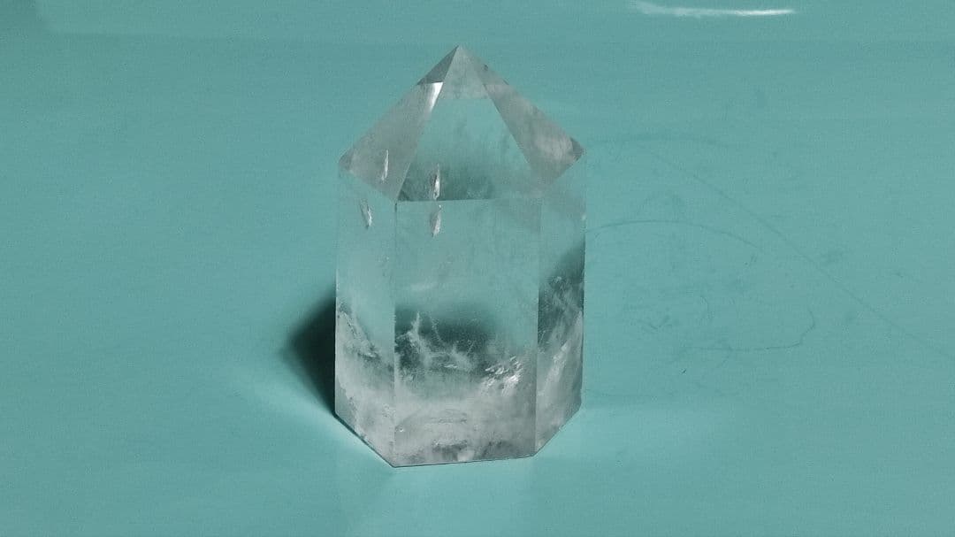 パワーストーン　天然石　エンジェルラダー入り水晶　ポイント　163g　No107