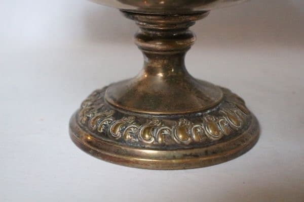 ベルギー アンティーク 古い真鍮製銀メッキ加工のコンポティエ ロカイユ模様