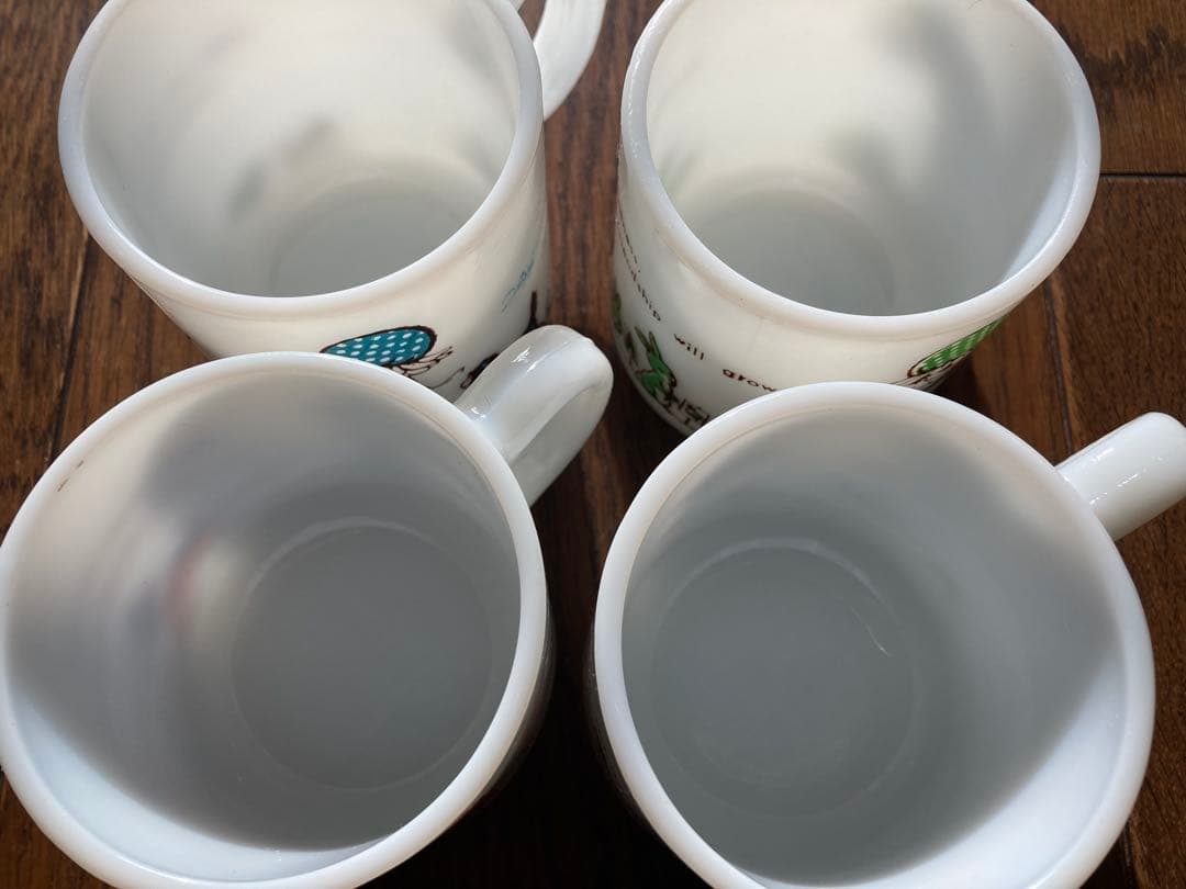 ヘーゼルアトラス　デイジー　動物　マグ　4つ　セット