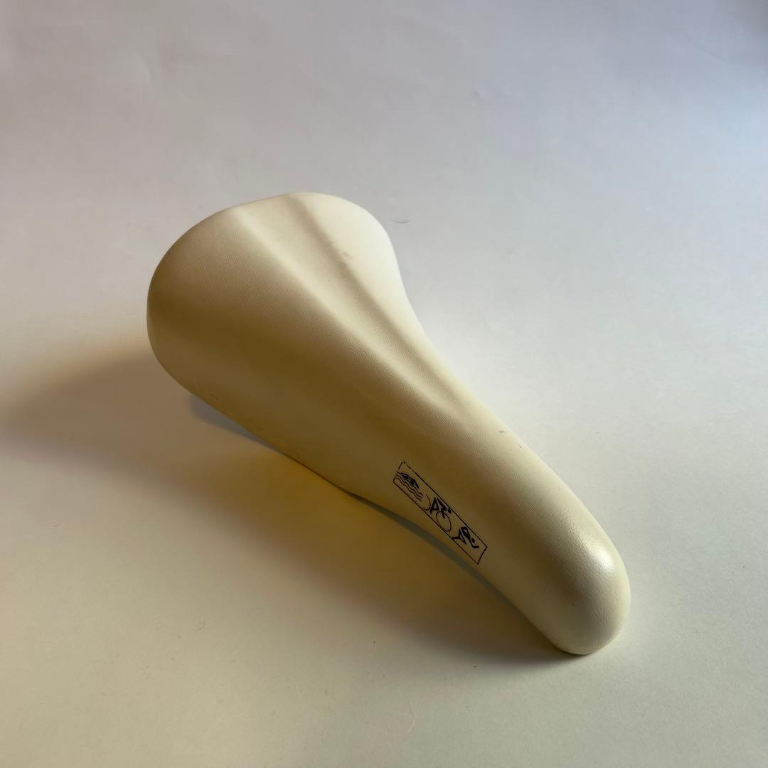 セライタリアselle Italia サドル ホワイト　mundialita