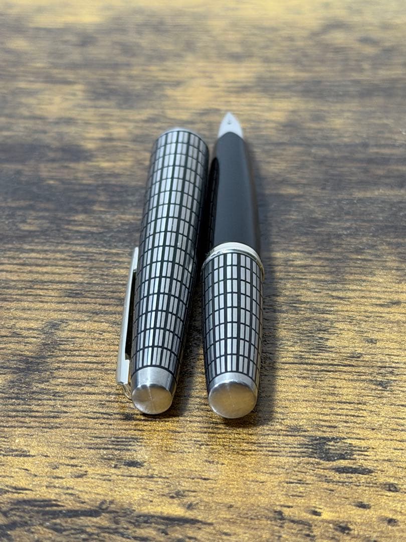 筆記確認&洗浄済　1975年製　全蝕刻　エリート　18金　F パイロット　万年筆