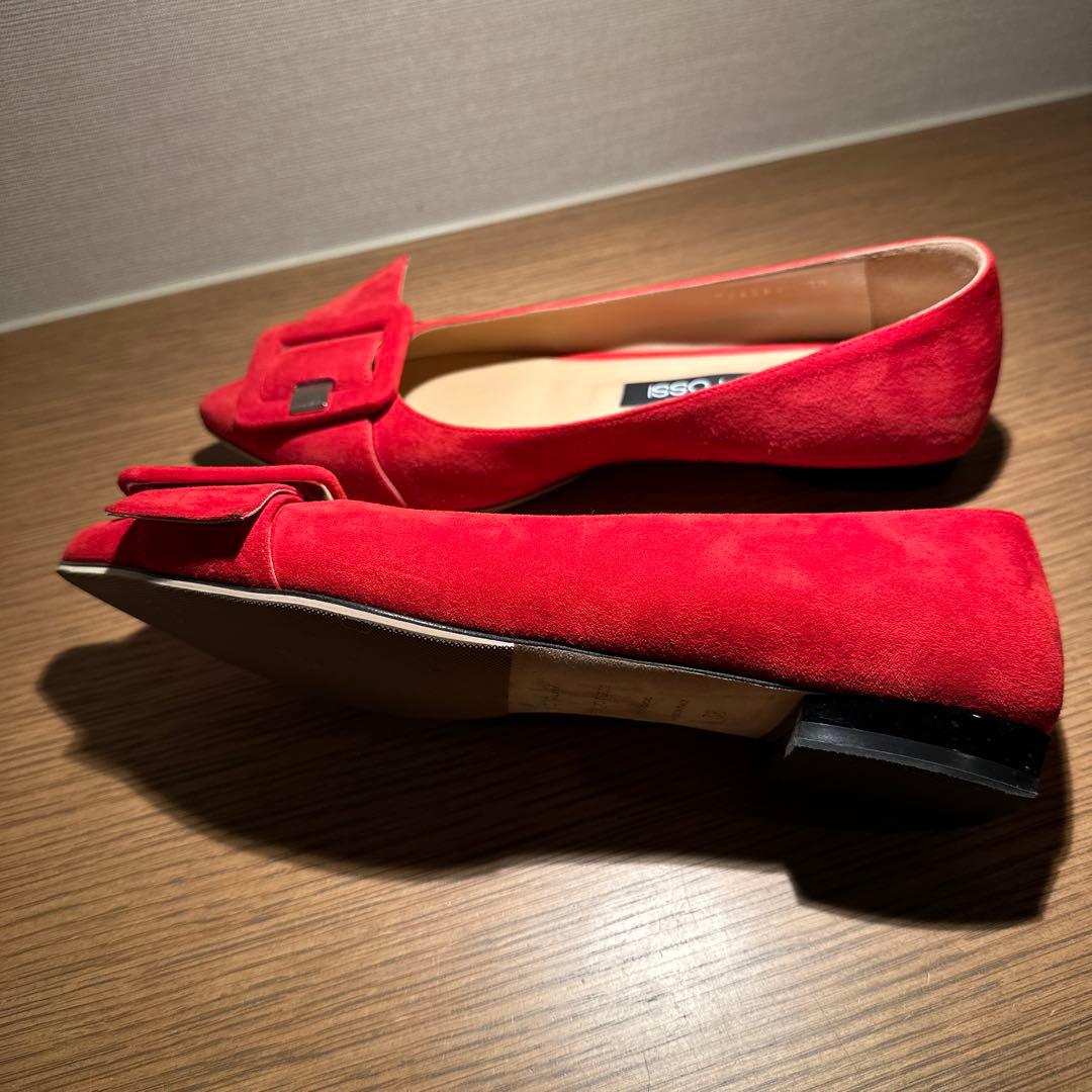 さな❣️セルジオロッシ 赤 スエード ポインテッドトゥ フラットシューズ