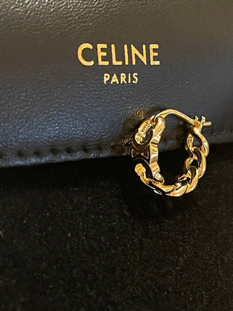 CELINE ゴールド ツイストフープピアス
