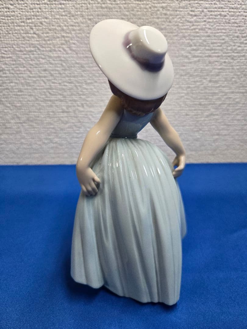 美品　リヤドロ 《可愛いロシータ》6275 フィギュリン　最終値下げ