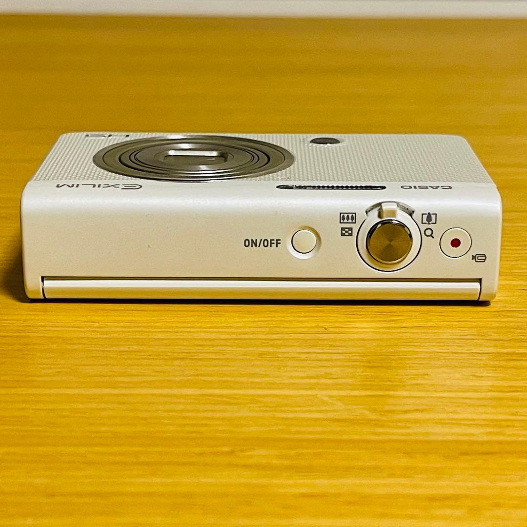 【♡hrm♡プロフ必読】カシオ EXILIM EX-ZR70WE ホワイト