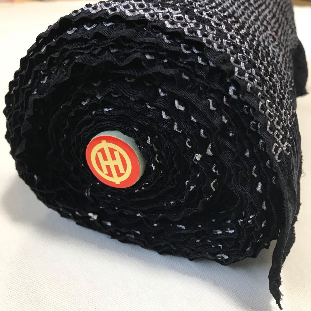 【反物】【総絞り】長さ約11m 巾約34㎝ 黒赤系 保管品 箱入り