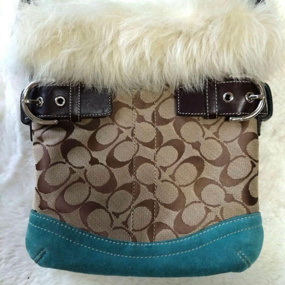 COACH シグネチャー キャンバス ファー付きショルダーバッグ