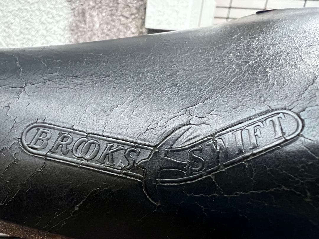 BROOKS SWIFTブルックス　スウィフト レザーサドル 黒 銅鋲