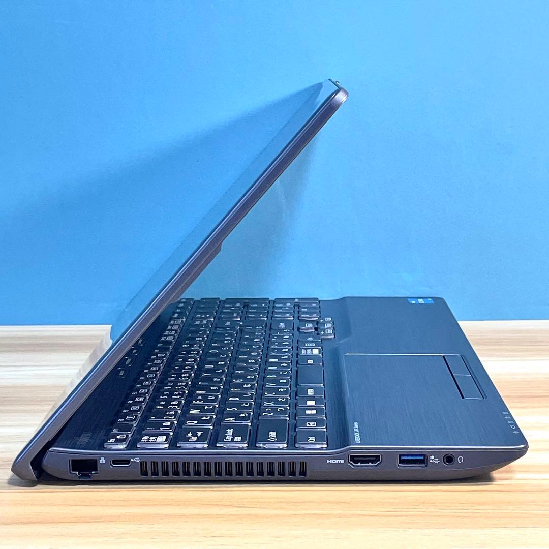 富士通 LIFEBOOK/Corei3-1215U/16GB/SSD512GB
