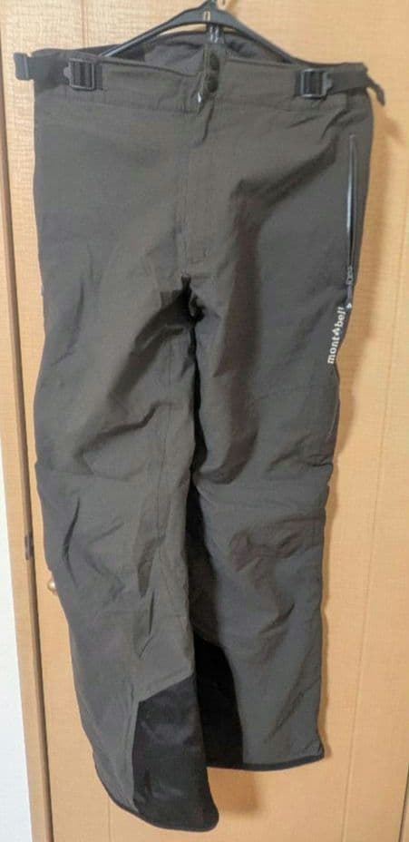 mont-bellのスキーウェア (ジャケットとパンツセット)