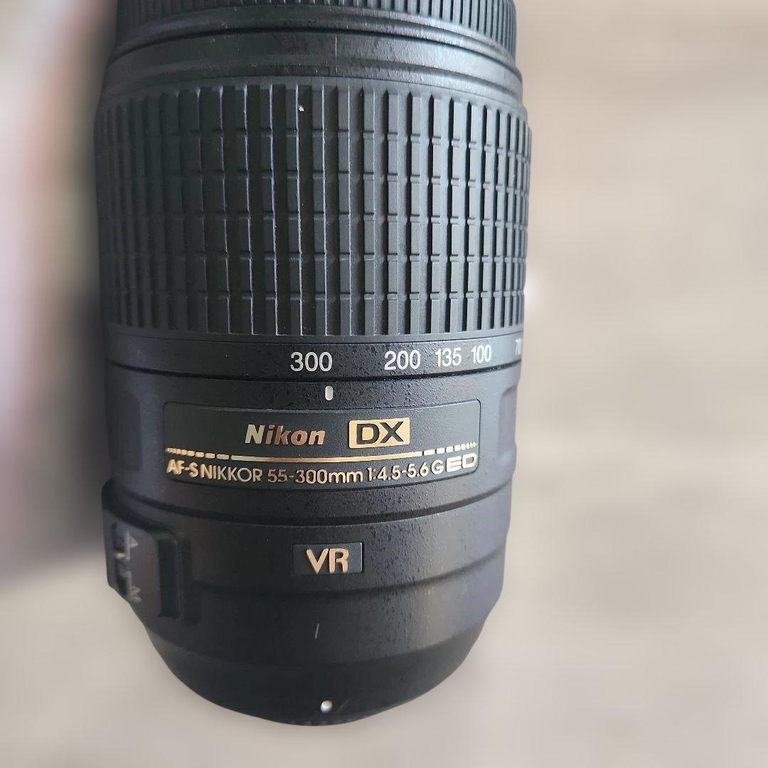 Nikon AF-S NIKKOR 55-300mm VRレンズ