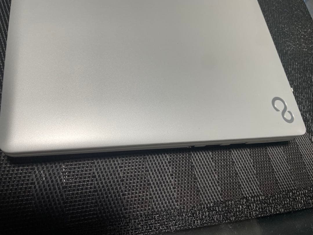 富士通 LIFEBOOK MH55/J3 ノートパソコン