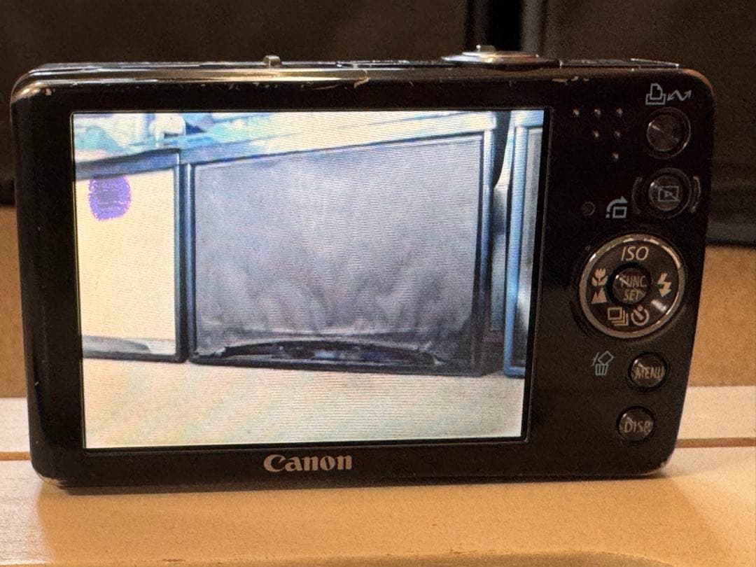 セール Canon IXY 7倍ズーム コンパクトデジタルカメラ