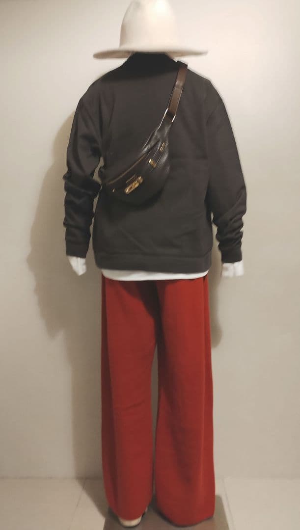 SAKURA様 C6934 A.P.Cプルオーバー×ニットパンツコーデ