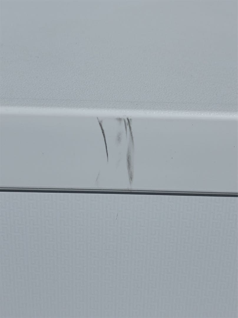 八5123【送料込み】シャープ　2022年製　冷蔵庫　179L