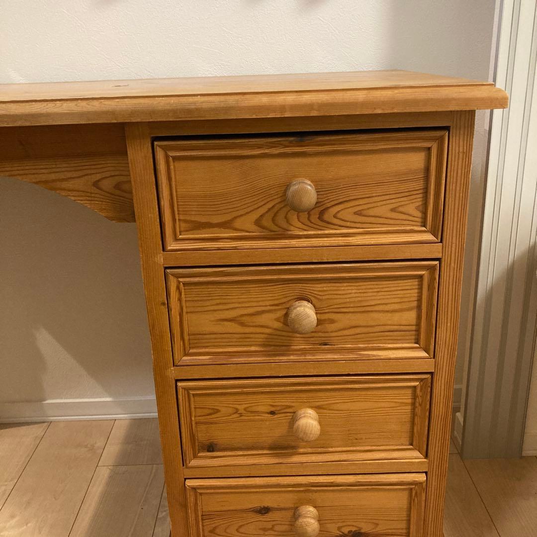 ペニーワイズ　チャイルドデスク