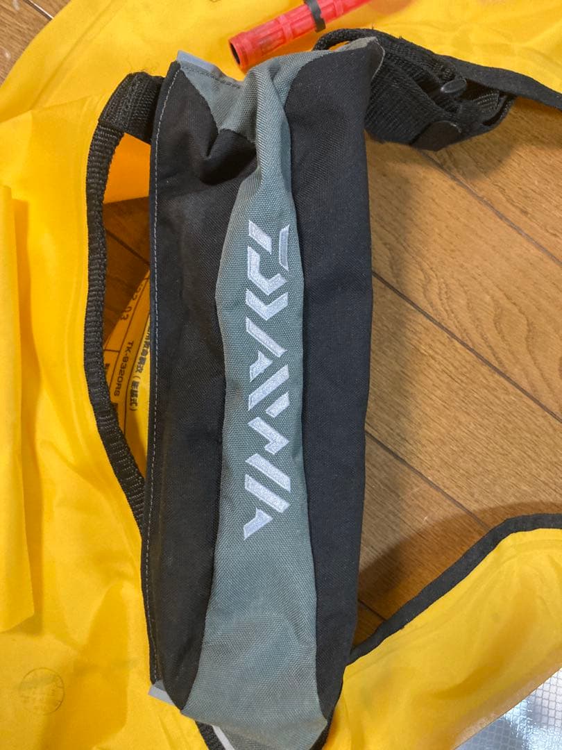 ダイワ　ライフジャケット　腰巻き　DF-2220