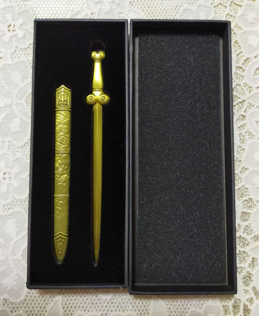 未使用　ペーパーナイフ　ゲド戦記　剣　刀　ゴールド　　アニメ