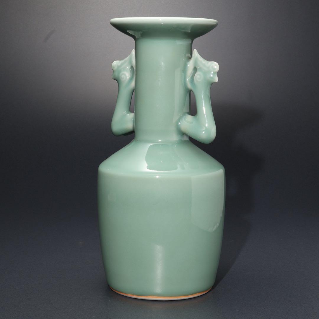 青磁耳付花瓶　小笠原長春　鍋島焼　共箱　高さ28cm R1669ラ3